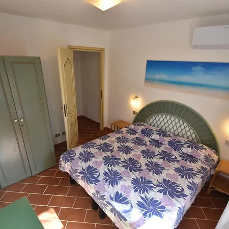 Mimosa - Clima, Giardino, Posti Auto Apartamento Marina di Campo