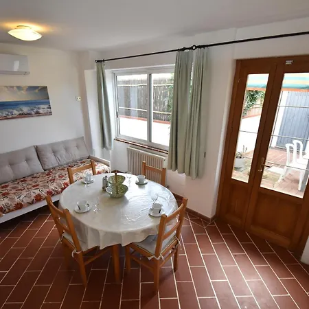 Appartement Mimosa - Aria Condizionata, Giardino, Biciclette E Posti Auto Coperti