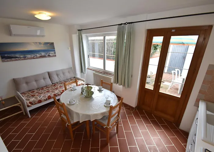 Appartement Mimosa - Aria Condizionata, Giardino, Biciclette E Posti Auto Coperti