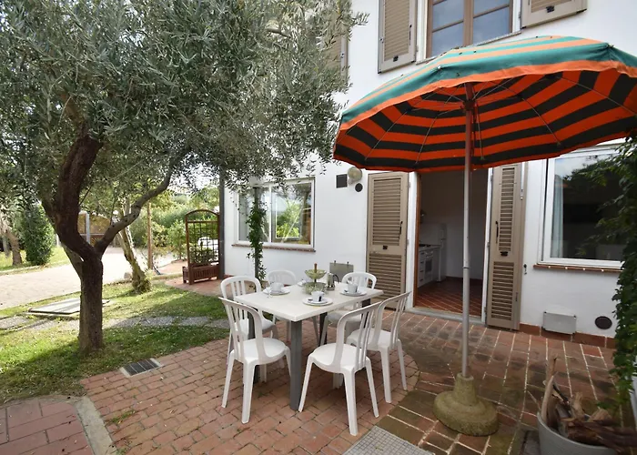 Appartement Mimosa - Aria Condizionata, Giardino, Biciclette E Posti Auto Coperti