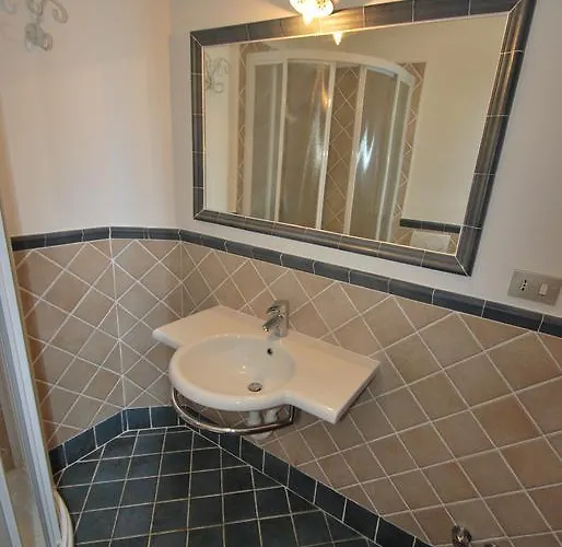 Mimosa - Aria Condizionata, Giardino, Biciclette E Posti Auto Coperti *