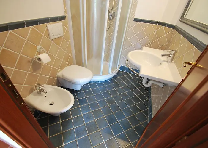 Appartement Mimosa - Aria Condizionata, Giardino, Biciclette E Posti Auto Coperti