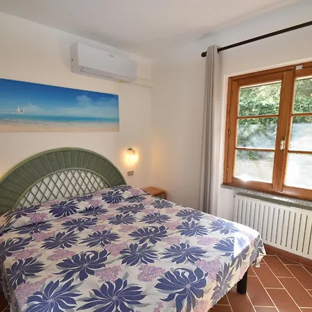Appartement Mimosa - Aria Condizionata, Giardino, Biciclette E Posti Auto Coperti *