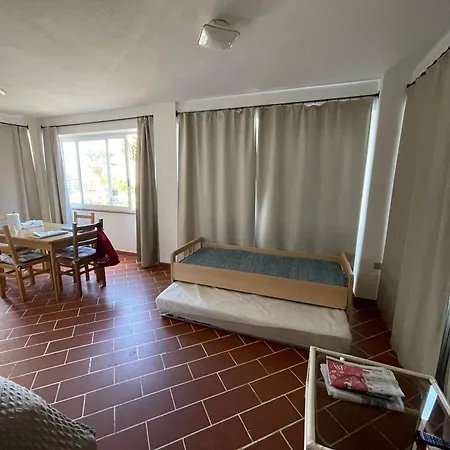 Appartement Mimosa - Aria Condizionata, Giardino, Biciclette E Posti Auto Coperti