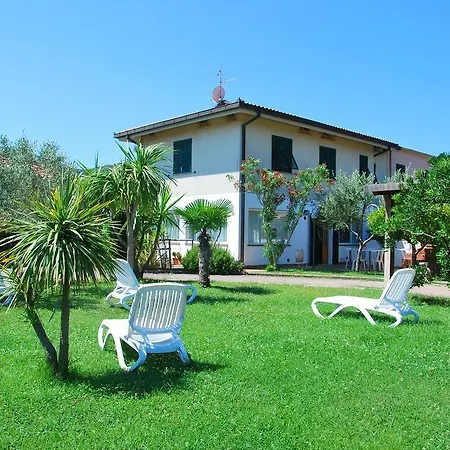 Mimosa - Aria Condizionata, Giardino, Biciclette E Posti Auto Coperti Apartament Marina di Campo