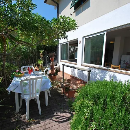 Appartement Mimosa - Aria Condizionata, Giardino, Biciclette E Posti Auto Coperti Marina di Campo