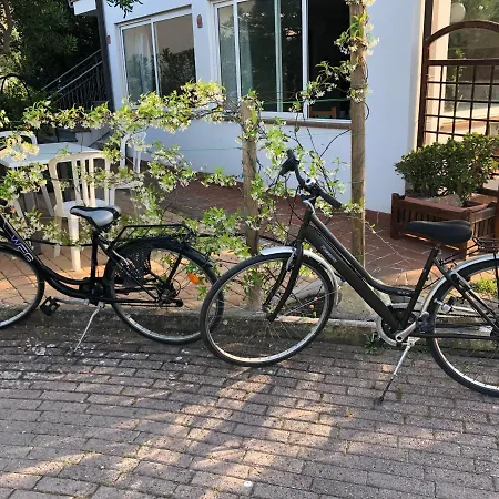 Lejlighed Mimosa - Aria Condizionata, Giardino, Biciclette E Posti Auto Coperti Marina di Campo