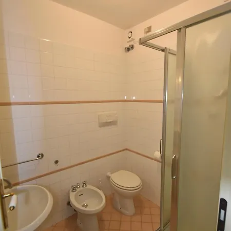 Mimosa - Aria Condizionata, Giardino, Biciclette E Posti Auto Coperti Lejlighed *